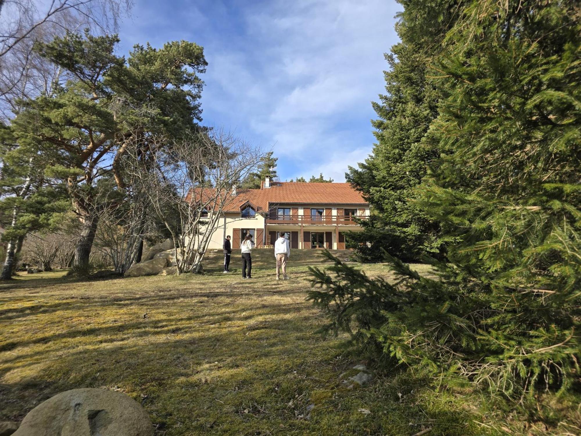 Maison De La Foret Magique. * Chalmazel-Jeansagniere